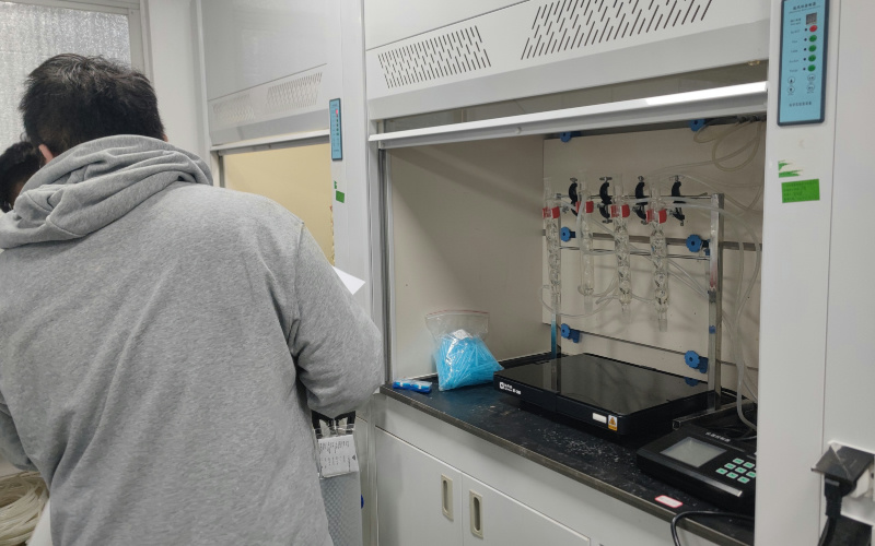 格丹納實(shí)驗(yàn)電熱板的防腐設(shè)計與功能解析